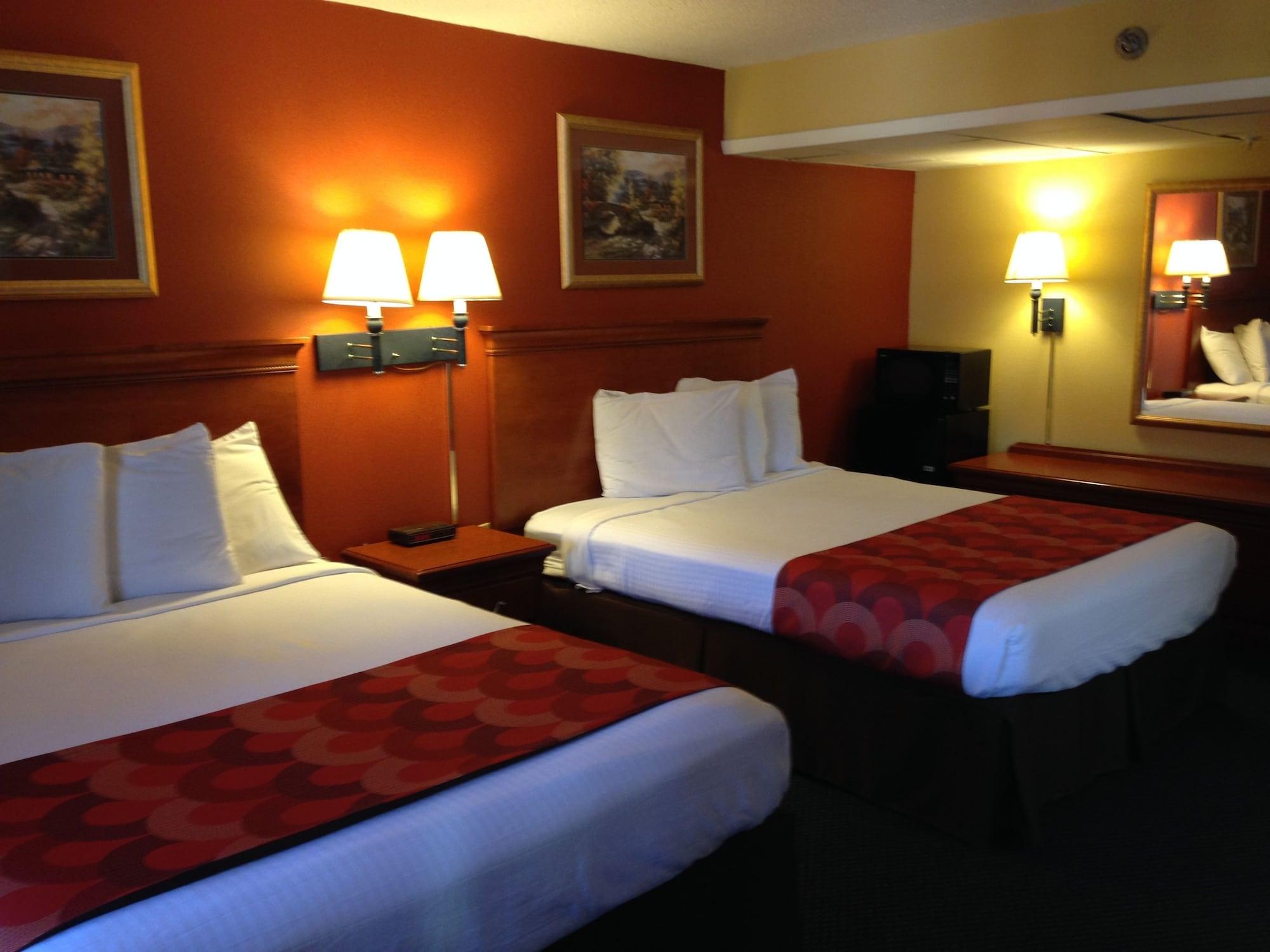 Super 8 By Wyndham Downtown Gatlinburg At Convention Center Hotel Buitenkant foto