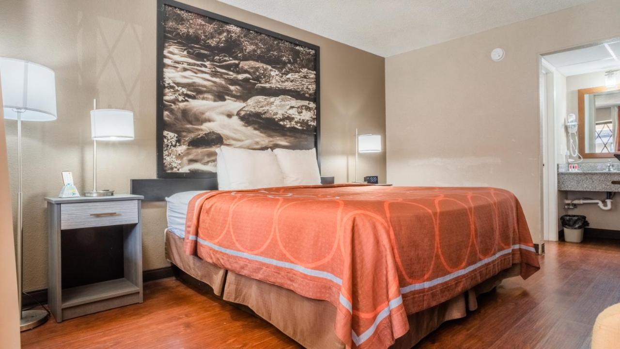 Super 8 By Wyndham Downtown Gatlinburg At Convention Center Hotel Buitenkant foto