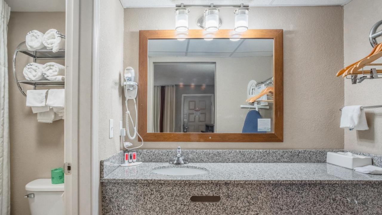 Super 8 By Wyndham Downtown Gatlinburg At Convention Center Hotel Buitenkant foto
